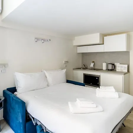 Italianway Apartment *